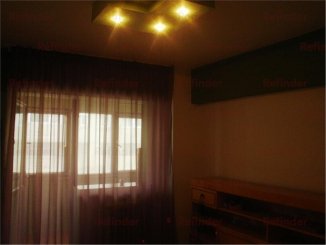 Apartament cu 4 camere de inchiriat, confort 1, zona Ultracentral,  Ploiesti Prahova