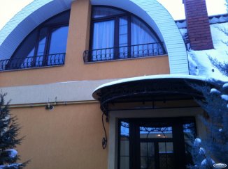 Vila de vanzare cu 1 etaj si 7 camere, in zona 14 Mai, Satu Mare
