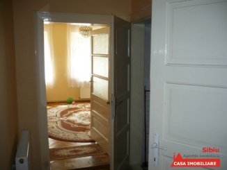 vanzare apartament cu 2 camere, nedecomandat, in zona Ultracentral, orasul Sibiu