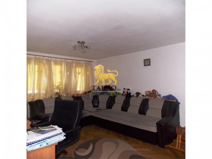 vanzare apartament cu 2 camere, semidecomandat, in zona Mihai Viteazu, orasul Sibiu