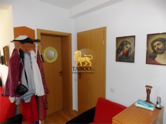 vanzare apartament decomandat, zona Calea Cisnadiei, orasul Sibiu, suprafata utila 52 mp