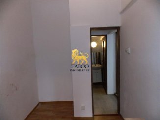 vanzare apartament cu 2 camere, semidecomandat-circular, in zona Orasul de Jos, orasul Sibiu