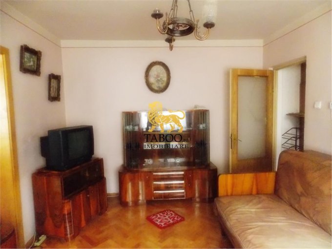 Apartament cu 2 camere de vanzare, confort 3, zona Vasile Aaron,  Sibiu