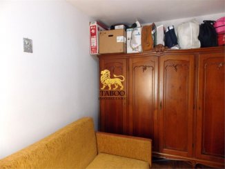 agentie imobiliara vand apartament decomandat, in zona Cedonia, orasul Sibiu