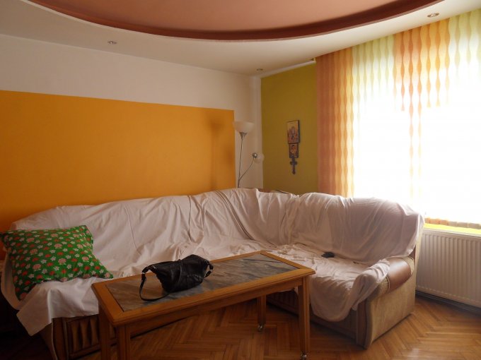  Sibiu, zona Piata Cluj, apartament cu 2 camere de vanzare