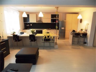 Apartament cu 3 camere de vanzare, confort 1, zona Tilisca,  Sibiu