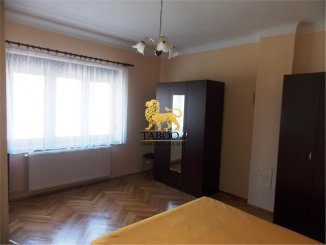 Sibiu, zona Orasul de Jos, apartament cu 3 camere de inchiriat