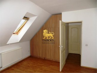 vanzare apartament decomandat, orasul Sibiu, suprafata utila 70 mp