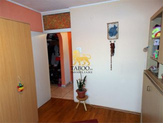 Apartament cu 3 camere de vanzare, confort 1, zona Terezian,  Sibiu