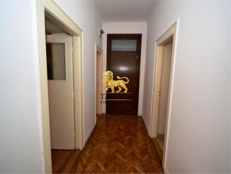 inchiriere apartament decomandat, orasul Sibiu, suprafata utila 130 mp