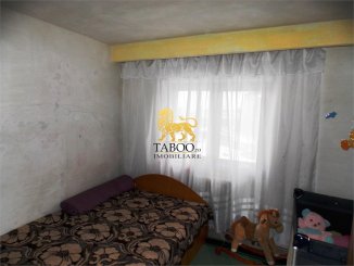 Apartament cu 3 camere de vanzare, confort 1, zona Broscarie,  Sibiu