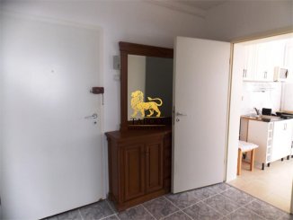 vanzare apartament cu 3 camere, decomandat, in zona Tilisca, orasul Sibiu