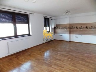 Apartament cu 3 camere de vanzare, confort 1, Selimbar Sibiu