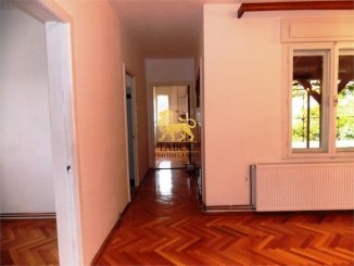 agentie imobiliara inchiriez apartament decomandat, in zona Parcul Sub Arini, orasul Sibiu
