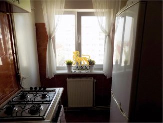 vanzare apartament decomandat, zona Vasile Aaron, orasul Sibiu, suprafata utila 68 mp