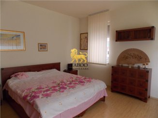 vanzare apartament cu 3 camere, semidecomandat, in zona Strand, orasul Sibiu