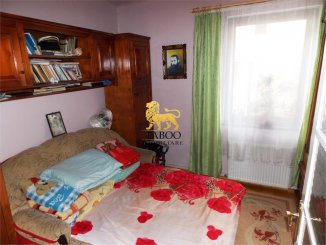 vanzare apartament cu 3 camere, semidecomandat, in zona Terezian, orasul Sibiu