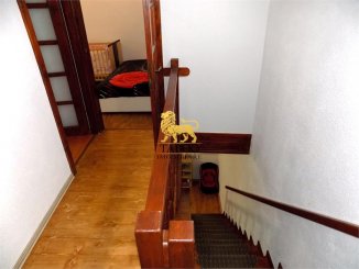 vanzare apartament cu 3 camere, decomandat, in zona Orasul de Jos, orasul Sibiu