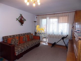 vanzare apartament cu 3 camere, semidecomandat, in zona Ciresica, orasul Sibiu