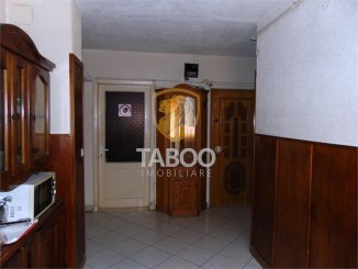 Apartament cu 3 camere de vanzare, confort 1, zona Turnisor,  Sibiu