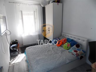 Apartament cu 3 camere de vanzare, confort 1, Sibiu