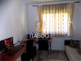 agentie imobiliara inchiriez apartament decomandat, in zona Strand, orasul Sibiu