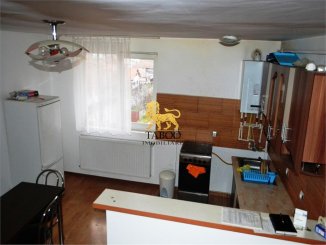 vanzare apartament decomandat, zona Strand, orasul Sibiu, suprafata utila 100 mp