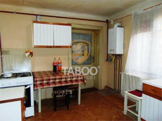 vanzare apartament cu 3 camere, semidecomandat, in zona Terezian, orasul Sibiu