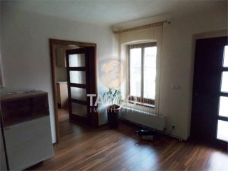 Apartament cu 3 camere de vanzare, confort 3, zona Calea Dumbravii,  Sibiu