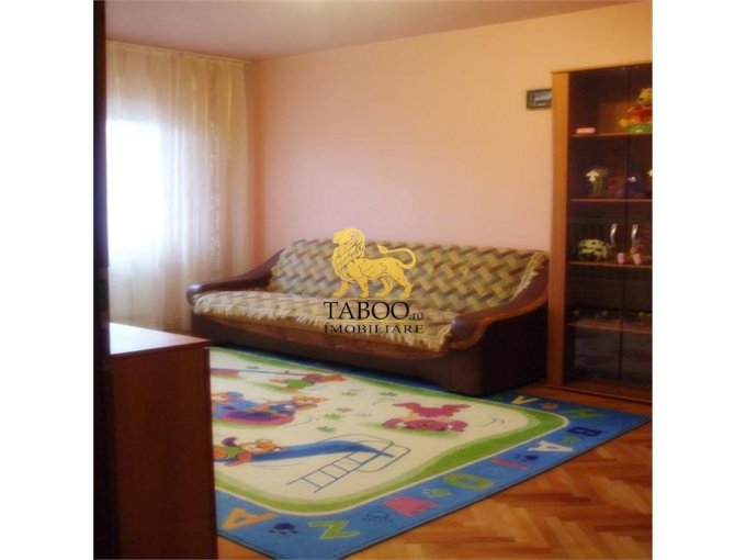  Sibiu, apartament cu 4 camere de vanzare