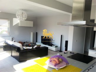 vanzare apartament cu 4 camere, decomandat, in zona Tilisca, orasul Sibiu