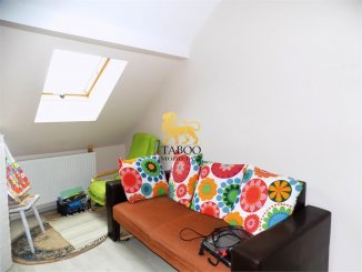 Apartament cu 4 camere de vanzare, confort 1, Sibiu