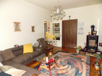vanzare apartament cu 4 camere, decomandat, orasul Sibiu