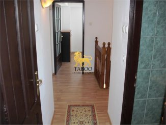 Apartament cu 4 camere de vanzare, confort 1, zona Turnisor,  Sibiu