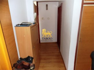 Apartament cu 4 camere de vanzare, confort 1, zona Strand,  Sibiu
