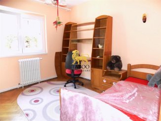  Sibiu, zona Vasile Aaron, apartament cu 4 camere de inchiriat