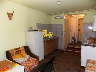 Apartament cu 6 camere de vanzare, confort 1, zona Calea Dumbravii,  Sibiu