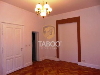  Sibiu, apartament cu 7 camere de vanzare