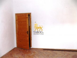 agentie imobiliara inchiriez Casa cu 10 camere, zona Calea Dumbravii, orasul Sibiu