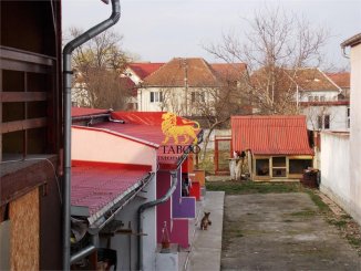 vanzare casa de la agentie imobiliara, cu 11 camere, in zona Terezian, orasul Sibiu