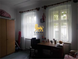 Casa de vanzare cu 2 camere, Cristian Sibiu