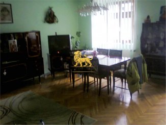 agentie imobiliara vand Casa cu 3 camere, zona Orasul de Jos, orasul Sibiu
