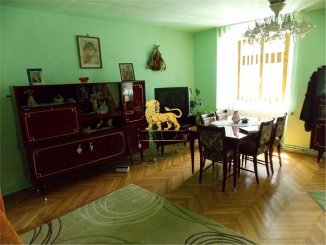vanzare casa de la agentie imobiliara, cu 3 camere, in zona Orasul de Jos, orasul Sibiu