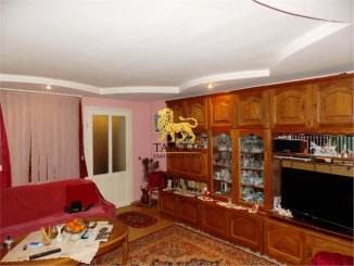 vanzare casa cu 3 camere, zona Piata Cluj, orasul Sibiu, suprafata utila 130 mp