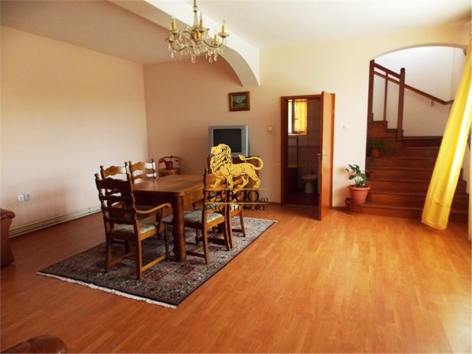 inchiriere casa de la agentie imobiliara, cu 3 camere, in zona Parcul Sub Arini, orasul Sibiu