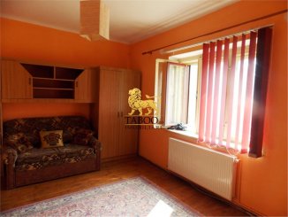 vanzare casa de la agentie imobiliara, cu 3 camere, in zona Lazaret, orasul Sibiu
