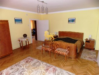 agentie imobiliara vand Casa cu 3 camere, zona Parcul Sub Arini, orasul Sibiu