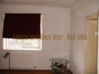  Sibiu Cornatel, casa cu 3 camere de vanzare de la agentie imobiliara