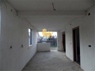 Sibiu Selimbar, casa cu 4 camere de vanzare de la agentie imobiliara