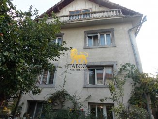 Casa de vanzare cu 4 camere, in zona Strand, Sibiu